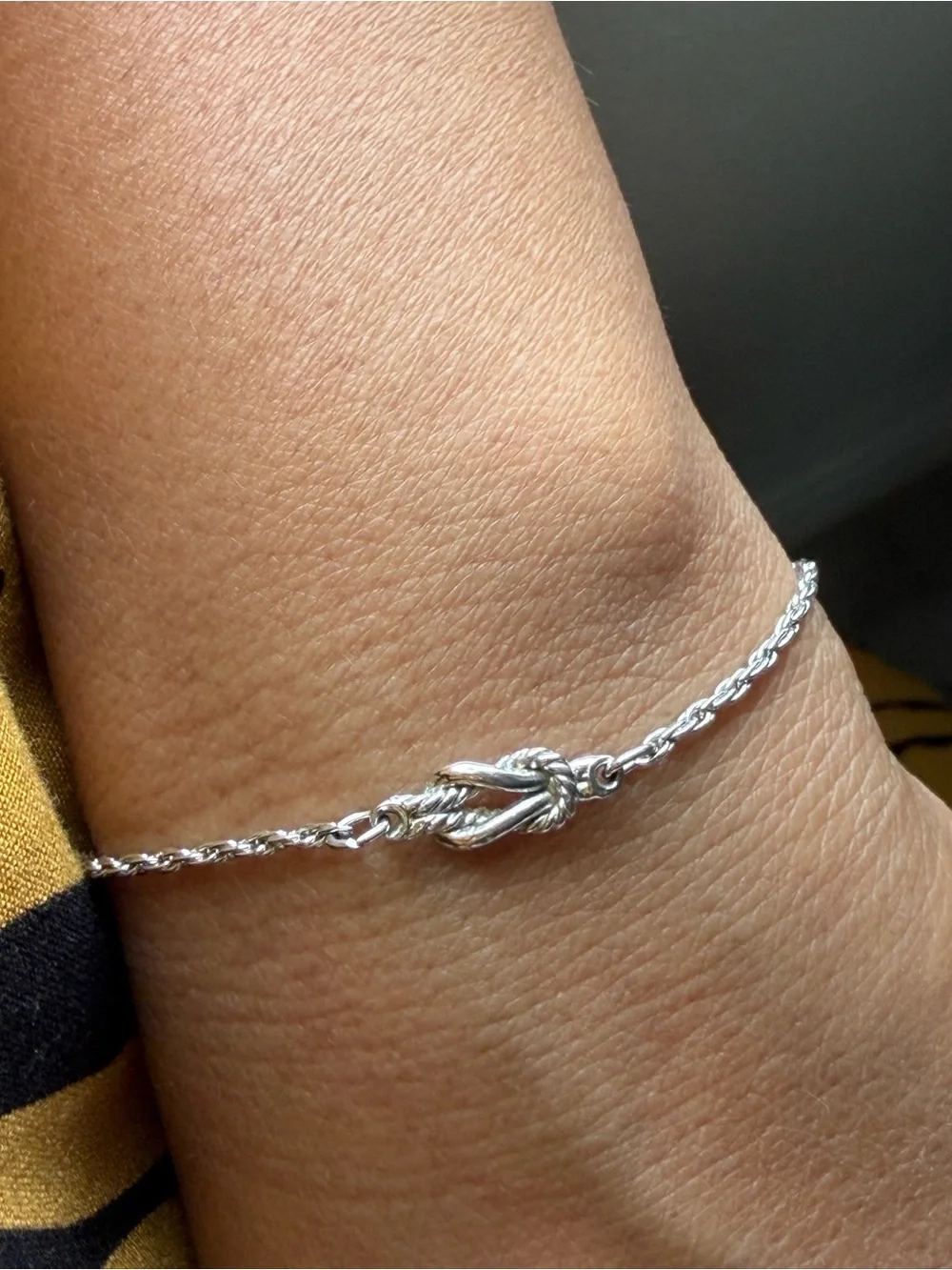 VINTAGE | AVON | Sailor Knot or Infinity Love Knot Design Chain 7 Inch Bracelet